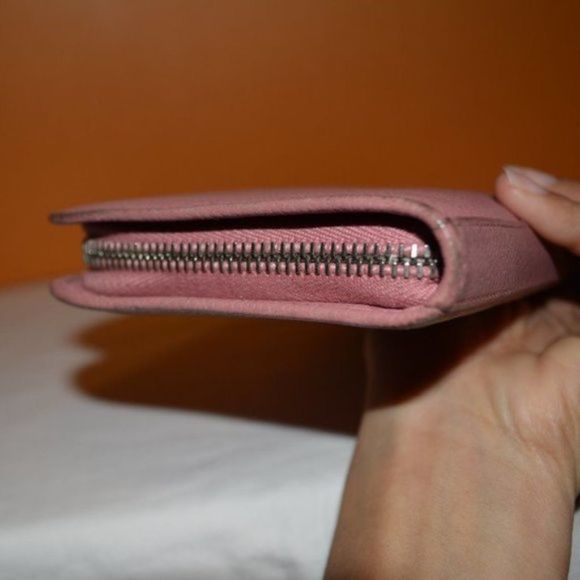 𝅺SAINT Laurent Light Pink Long zippy wallet - Picture 6 of 6